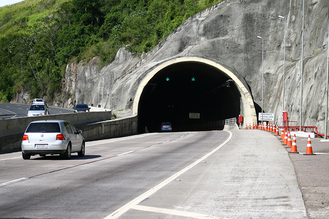 Túnel no Morro do Formigão terá melhorias no pavimento da galeria nesta quarta, 13