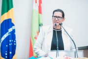 Jana Guedes toma posse como deputada e reforça Bancada Feminina da Alesc