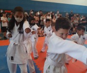 Projeto ‘Karatecas do Futuro’ chega os bairros de Içara