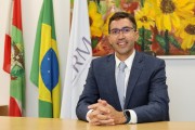 Pelo Estado entrevista Eduardo Porto Ribeiro, presidente do CRM de SC 