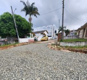 Governo de Içara (SC) asfalta Rua da Escola Ângelo Zanellato em Primeiro de Maio