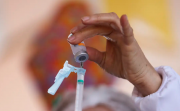 Governo desobriga vacina da Covid-19 como pré-requisito para matrículas nas escolas