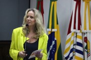 Giovana Galato convida para o "Fórum da Mulher Empreendedora" em Cocal do Sul (SC)