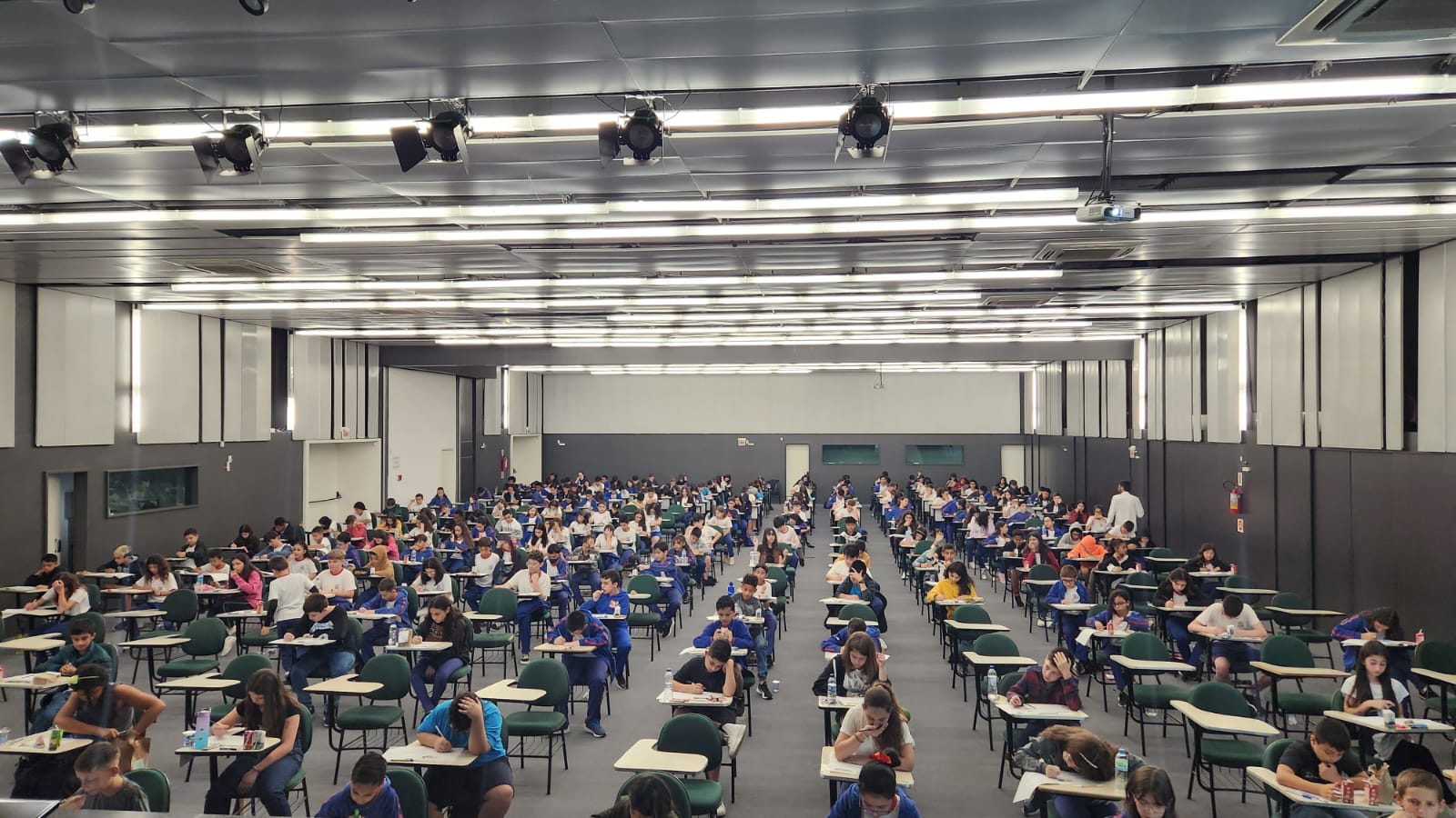 Pr&ecirc;mio Acic de Matem&aacute;tica: alunos avaliam prova da segunda etapa como dif&iacute;cil