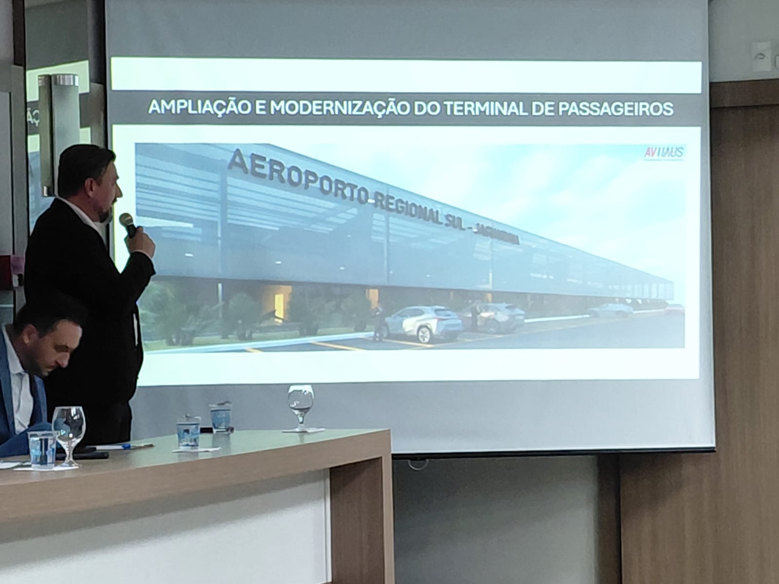 Associa&ccedil;&otilde;es apresentam cronograma de obras no aeroporto de Jaguaruna (SC)