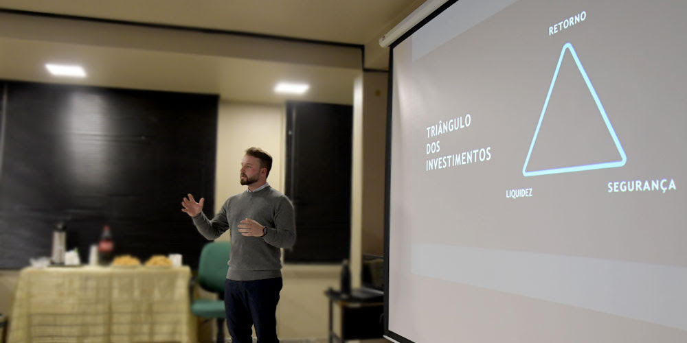 Conex&atilde;o Business aborda import&acirc;ncia dos investimentos no planejamento financeiro