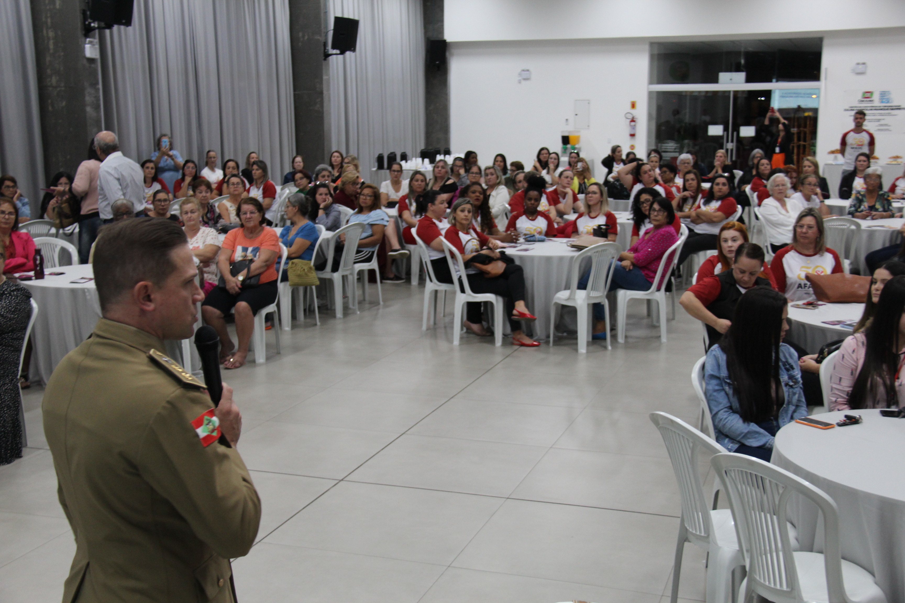 Profissionais da Afasc conhecem projeto Rede Catarina da Pol&iacute;cia Militar