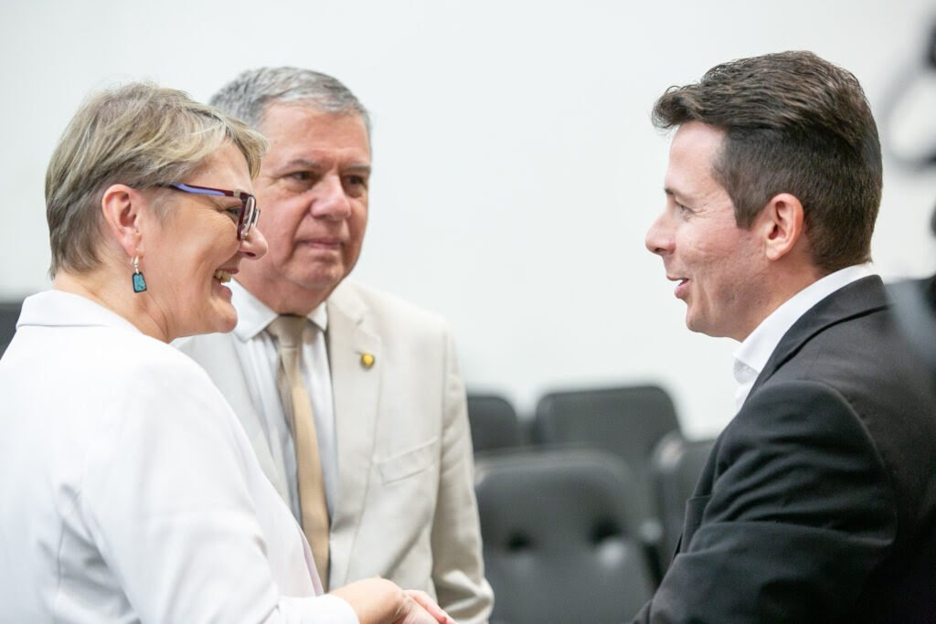 Escola do Legislativo da Alesc promove palestra sobre gest&atilde;o de educa&ccedil;&atilde;o