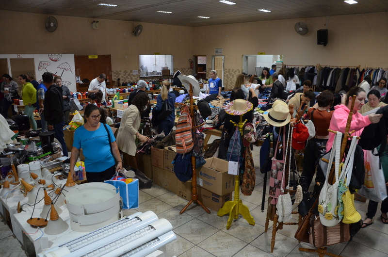 Grande Rio Maina em Crici&uacute;ma (SC) recebe 3&ordf; edi&ccedil;&atilde;o do Bazar Beneficente Alian&ccedil;a