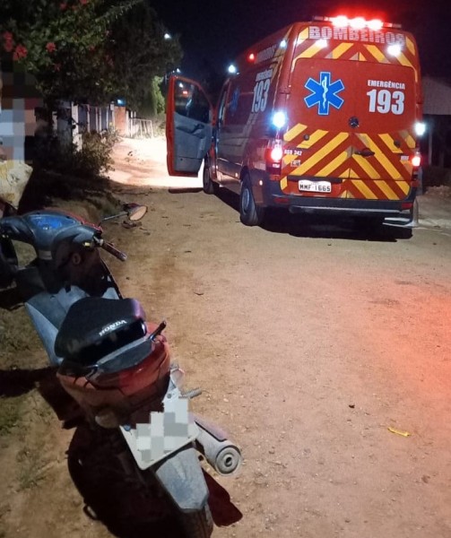 Mulher e crian&ccedil;a ficam feridas em acidente entre moto e carro em I&ccedil;ara (SC)