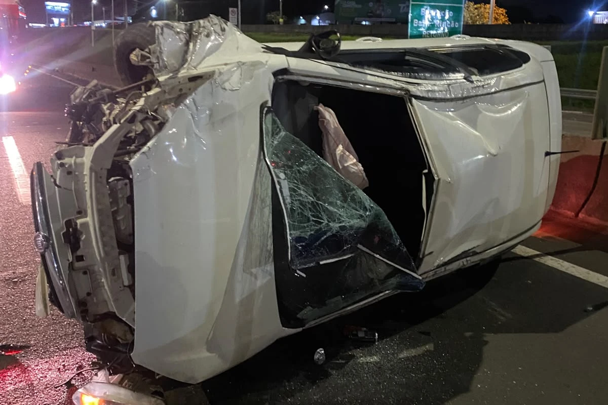 Acidente na BR-101 em I&ccedil;ara (SC) deixa uma pessoa ferida