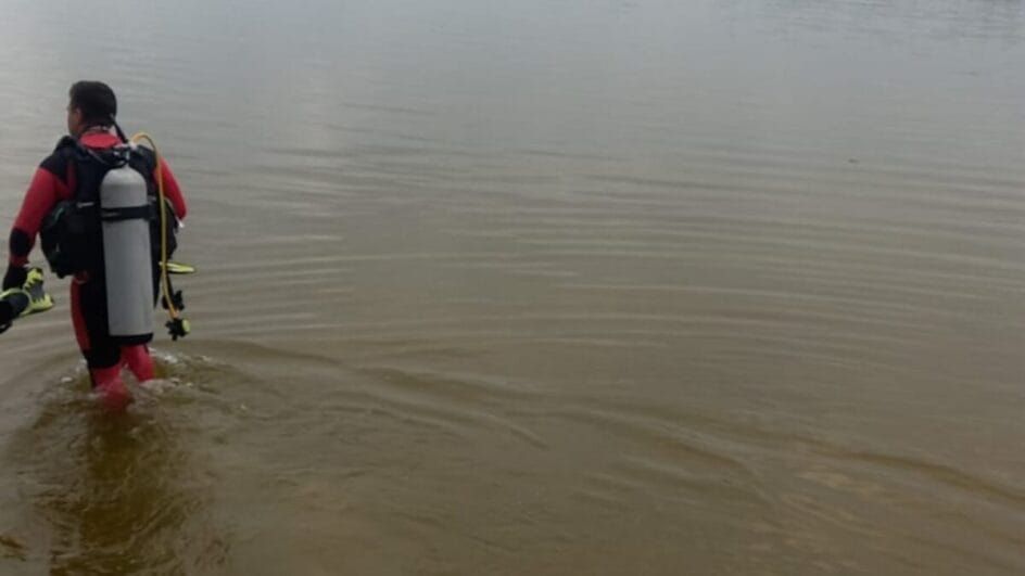 Mulher morre afogada em Lagoa dos Freitas em Balne&aacute;rio Rinc&atilde;o (SC)