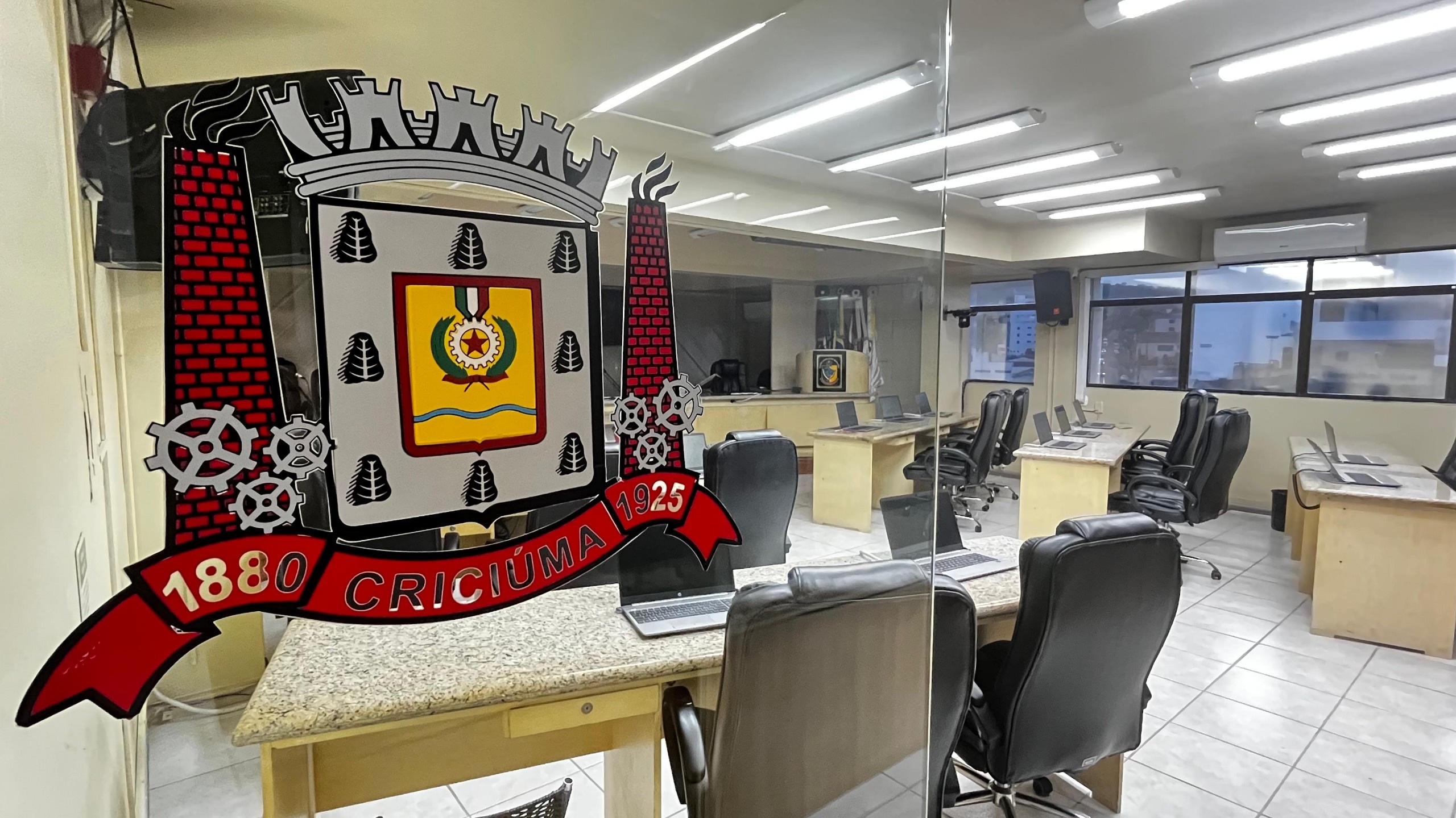 Chapa para a Mesa Diretora de 2026 &eacute; protocolada na C&acirc;mara de Crici&uacute;ma (SC)