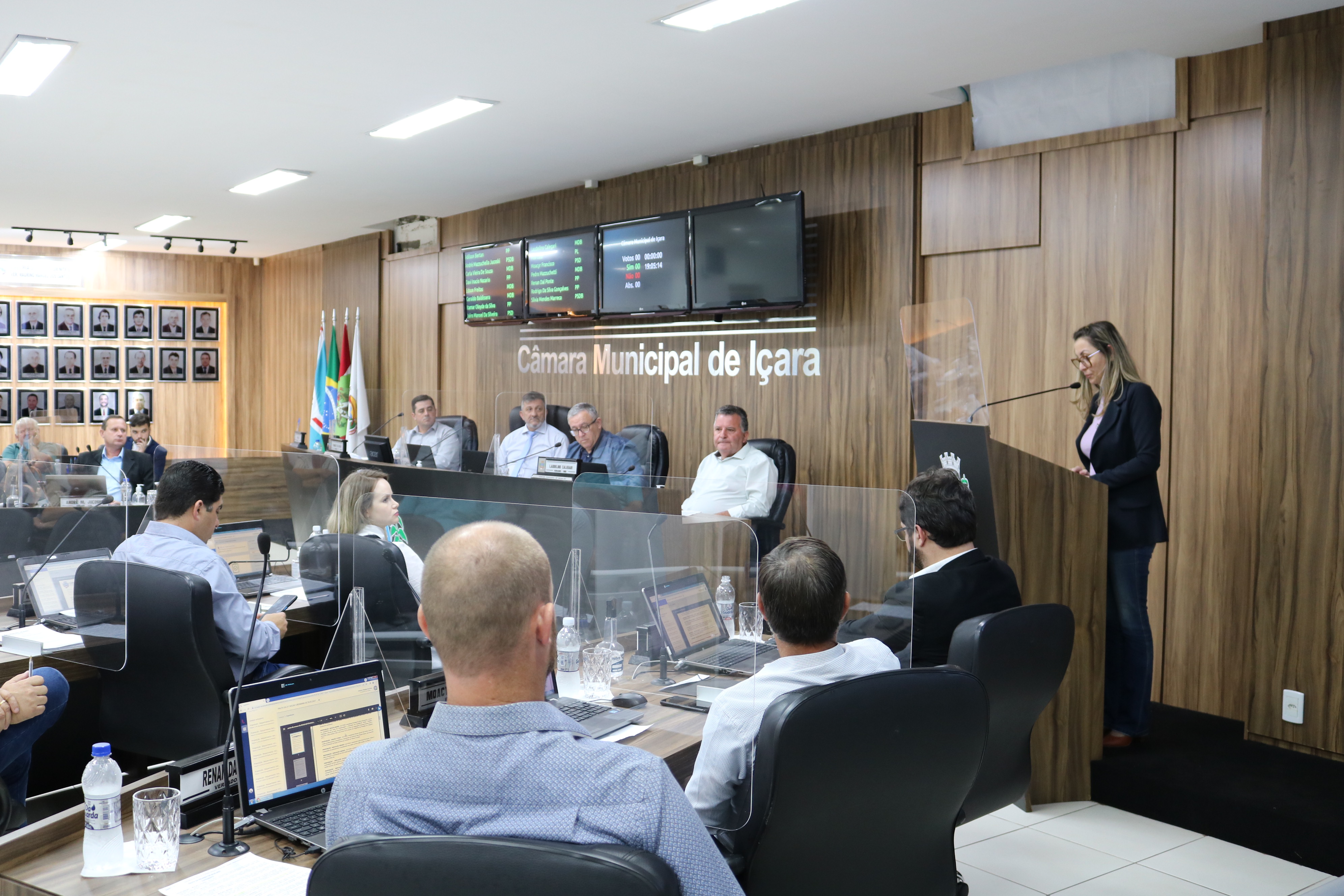 Semana Municipal da Fam&iacute;lia foi destaque na sess&atilde;o ordin&aacute;ria do Legislativo