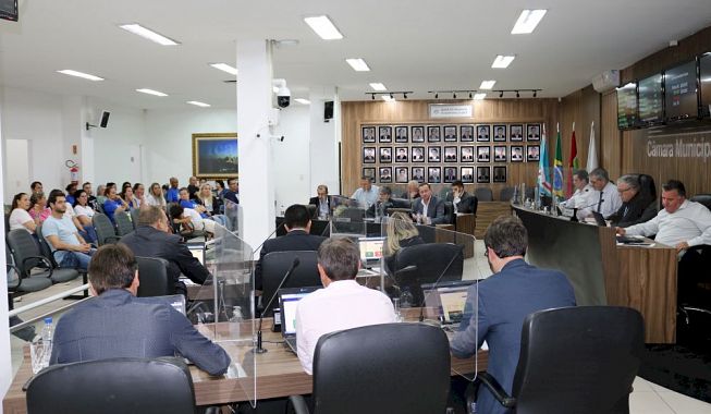 Projetos de lei s&atilde;o aprovados pela C&acirc;mara Legislativa de I&ccedil;ara