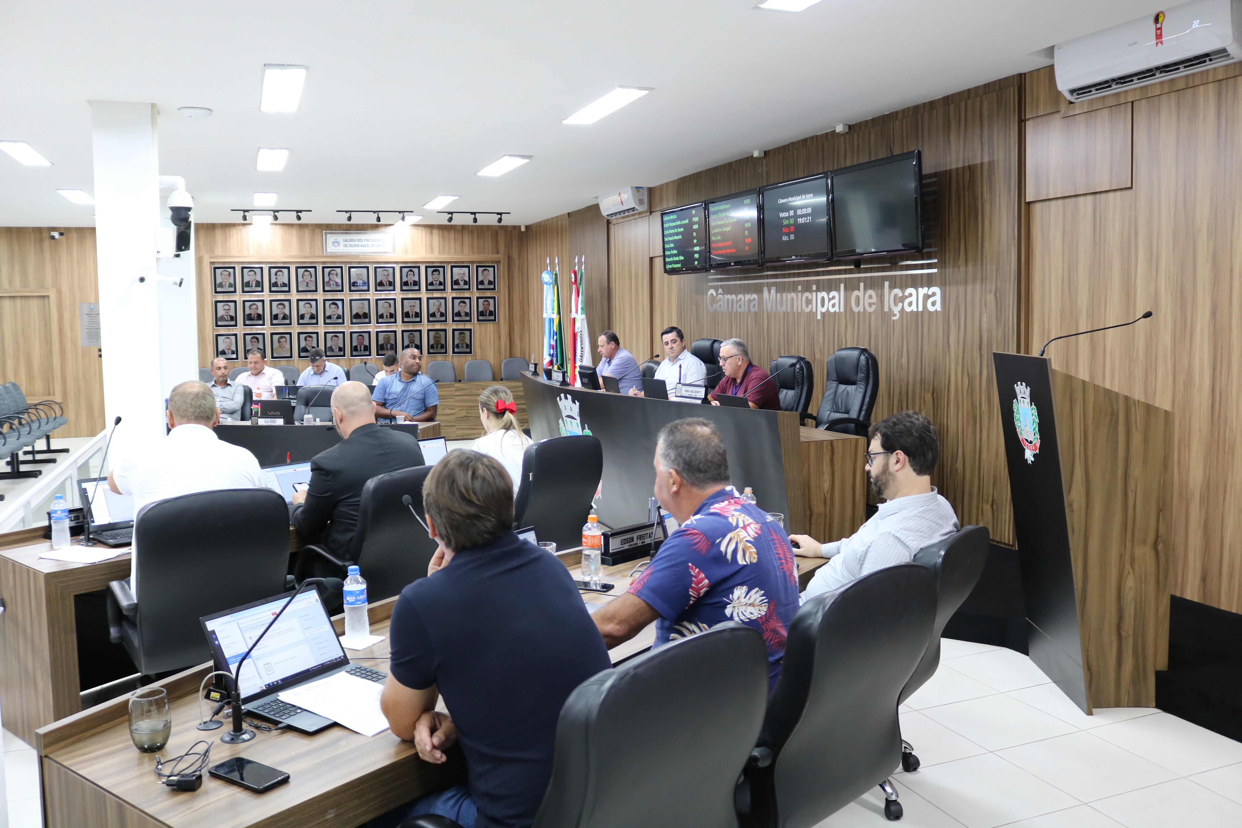 Projeto de lei que permite contrata&ccedil;&atilde;o tempor&aacute;ria em I&ccedil;ara (SC) &eacute; aprovado 