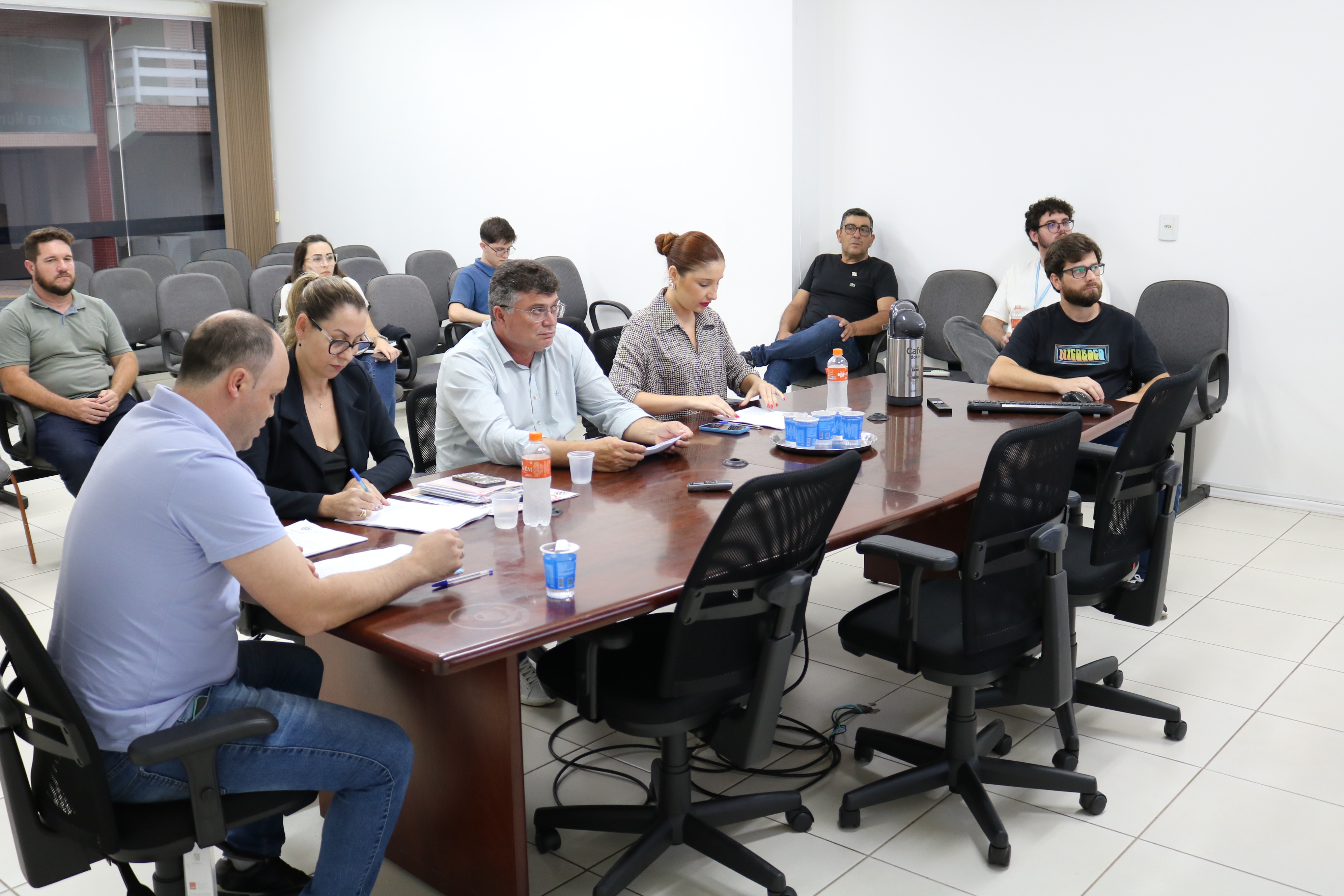 Regimento Interno &eacute; analisado pela comiss&atilde;o especial do Legislativo de I&ccedil;ara (SC)