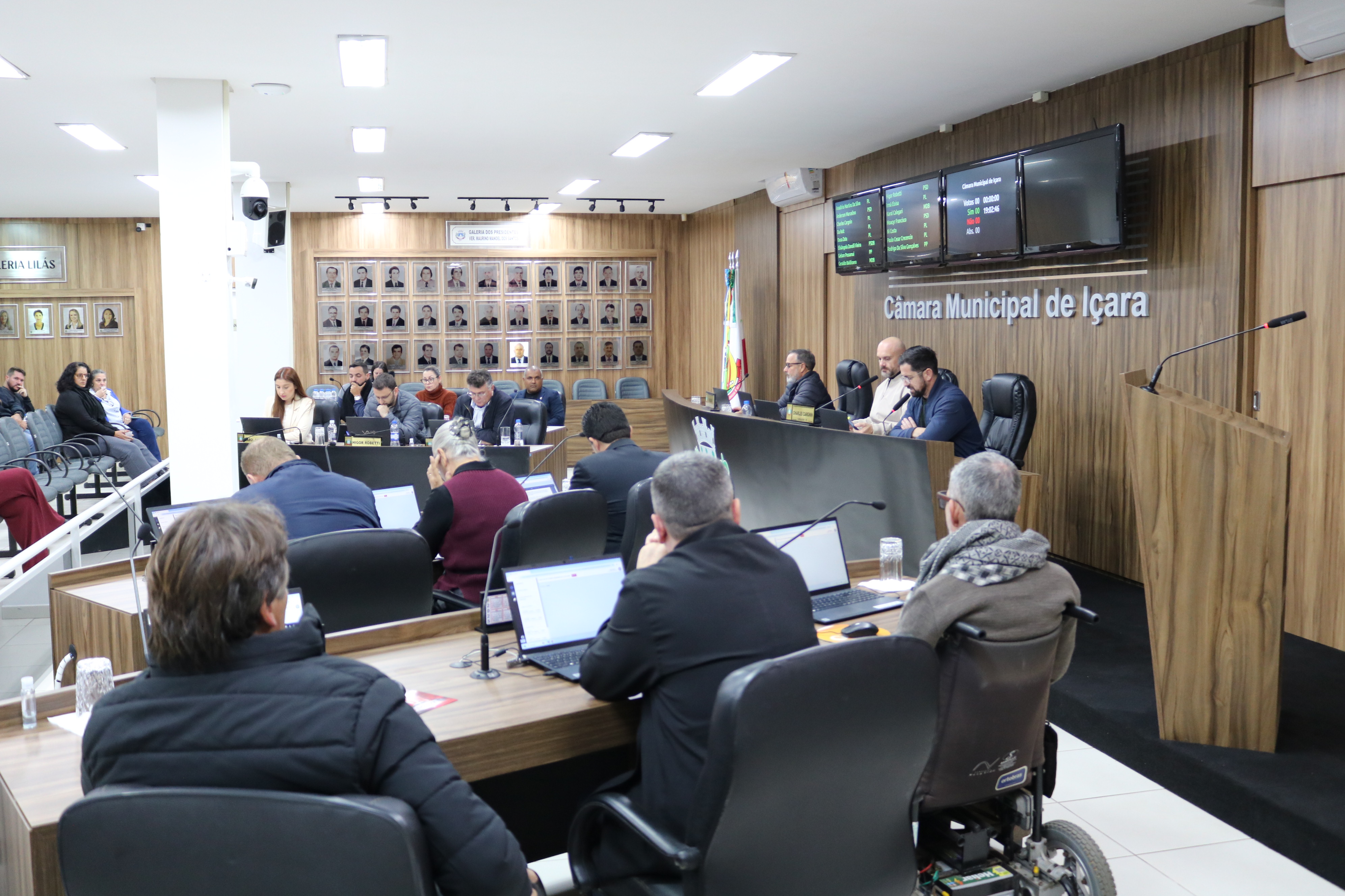 Aprovada informa&ccedil;&atilde;o sobre os ve&iacute;culos utilizados no transporte coletivo 