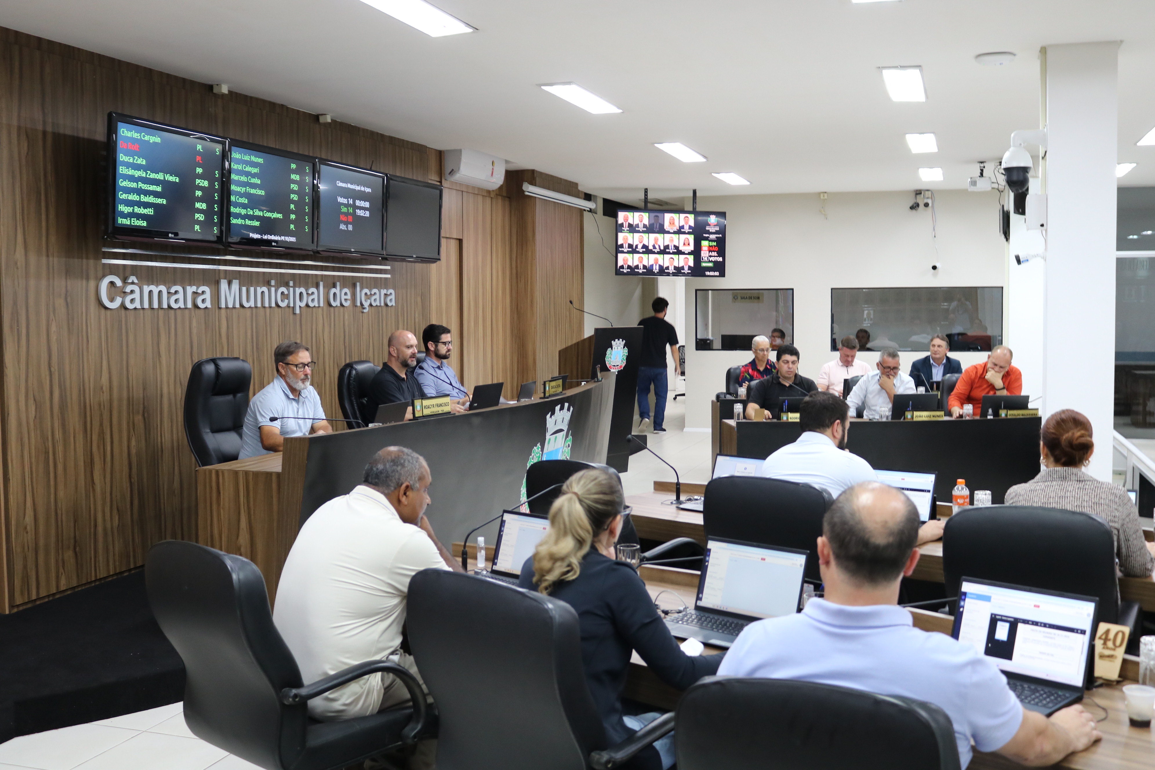 Legislativo realiza duas sess&otilde;es extraordin&aacute;rias para aprovar projeto da educa&ccedil;&atilde;o