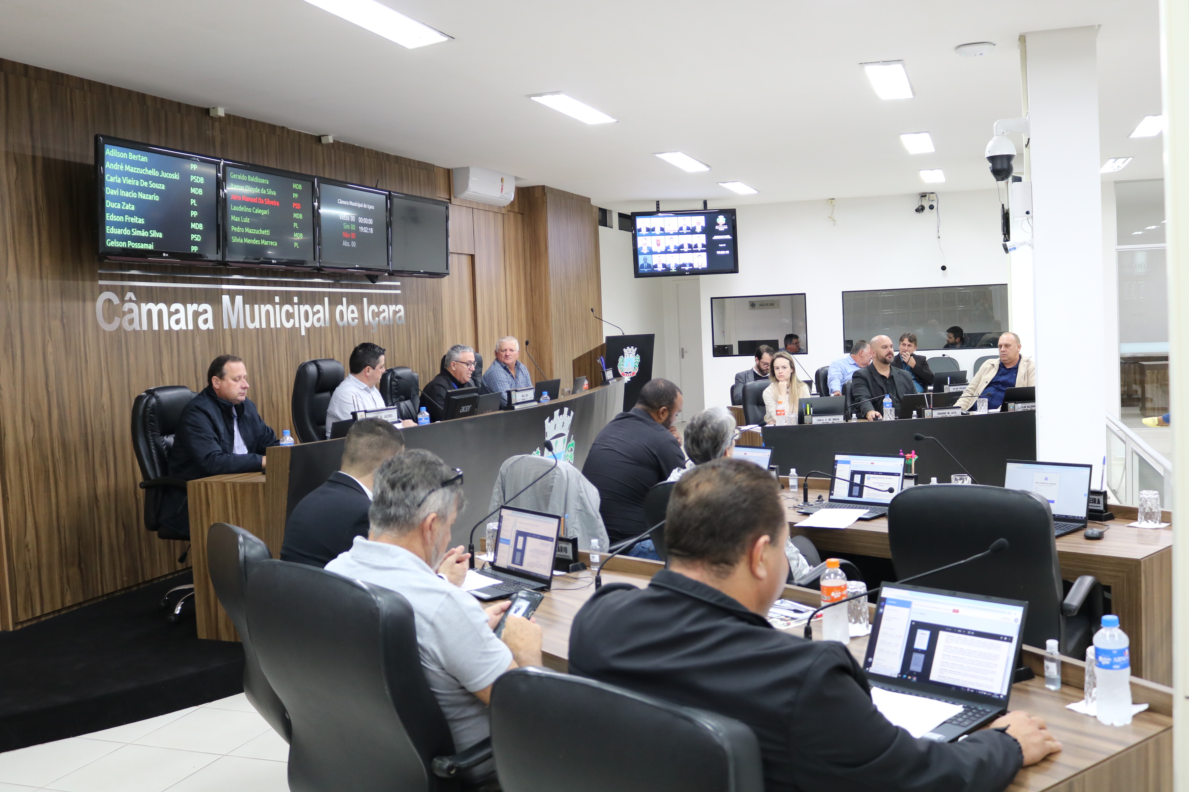 Aprovado recebimento de &aacute;rea para constru&ccedil;&atilde;o de est&aacute;dio de futebol