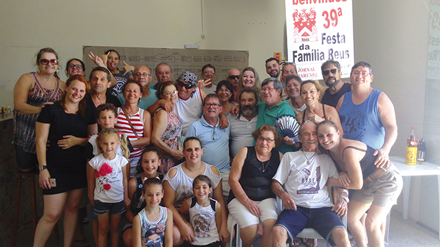 Fam&iacute;lia R&eacute;us realiza encontro de confraterniza&ccedil;&atilde;o