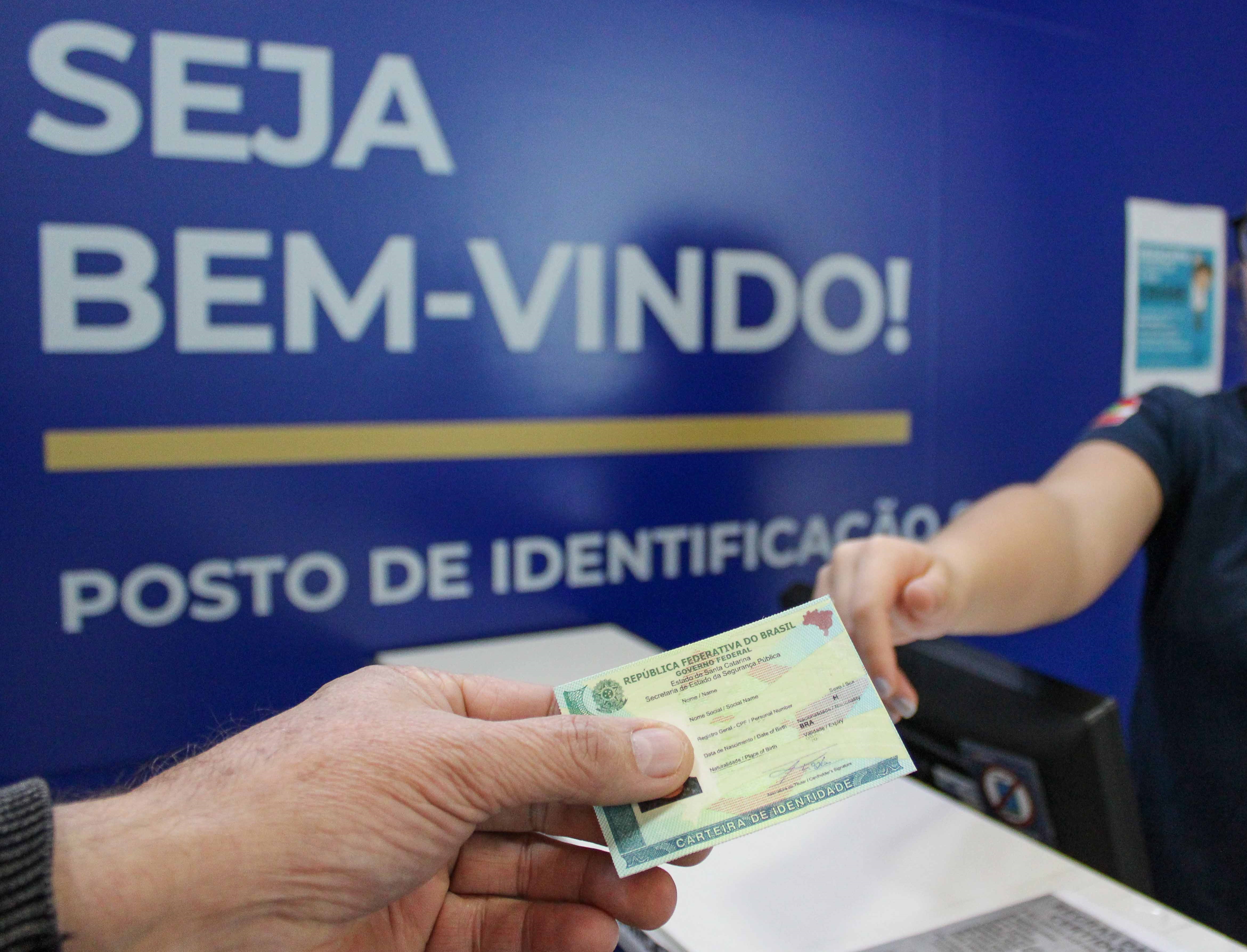 Carteira de identidade f&iacute;sica ainda &eacute; exigida para viagens no Mercosul