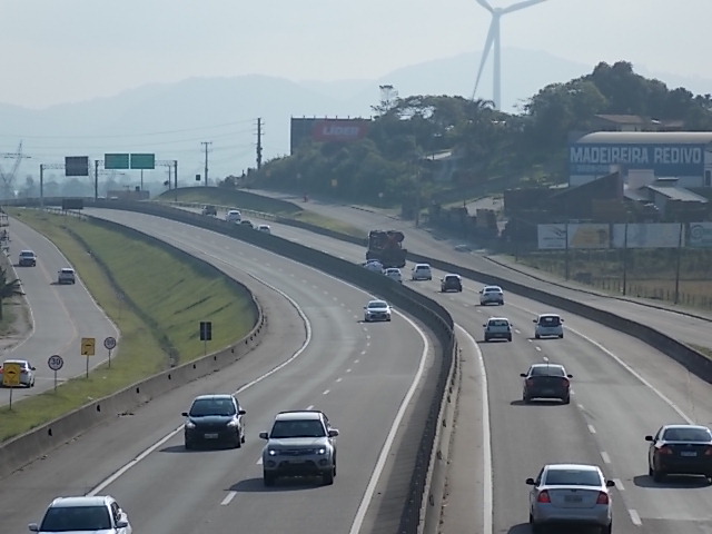 CCR ViaCosteira realiza Opera&ccedil;&atilde;o Especial de Natal na BR-101 Sul