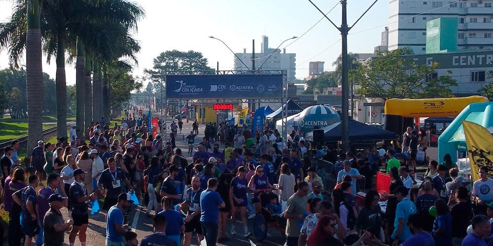 Corrida CDL: mais de 400 participantes consolidam evento em I&ccedil;ara (SC)