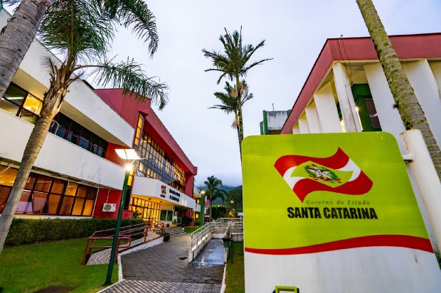 Governo lan&ccedil;a editais para contratar empresas para gest&atilde;o do plano SC Sa&uacute;de,