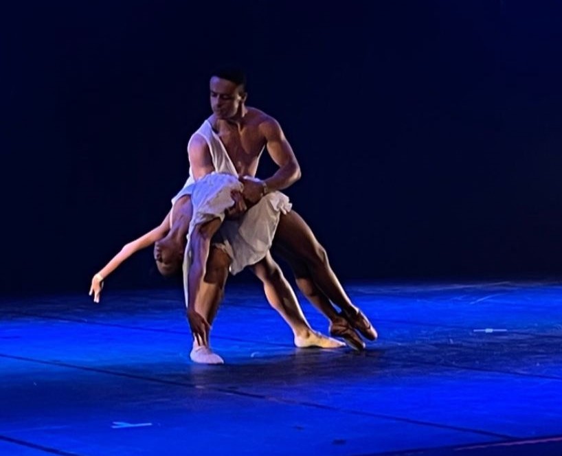 I&ccedil;ara sobe nove vezes no p&oacute;dio do Garopaba em Dan&ccedil;a
