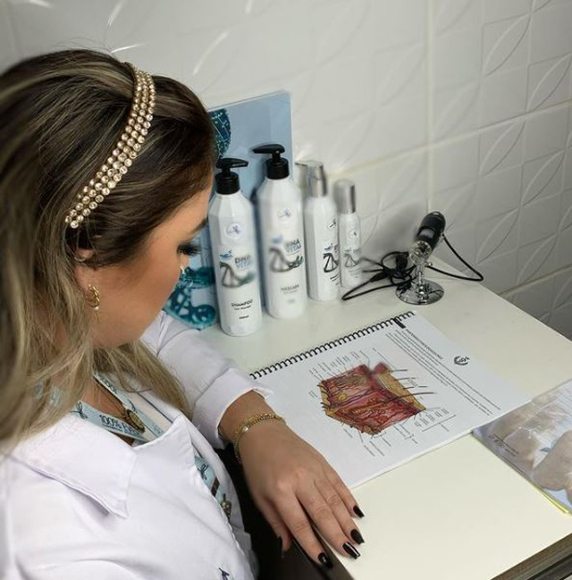Rinconense &eacute; escolhida melhor cabeleireira da regi&atilde;o na categoria visagismo
