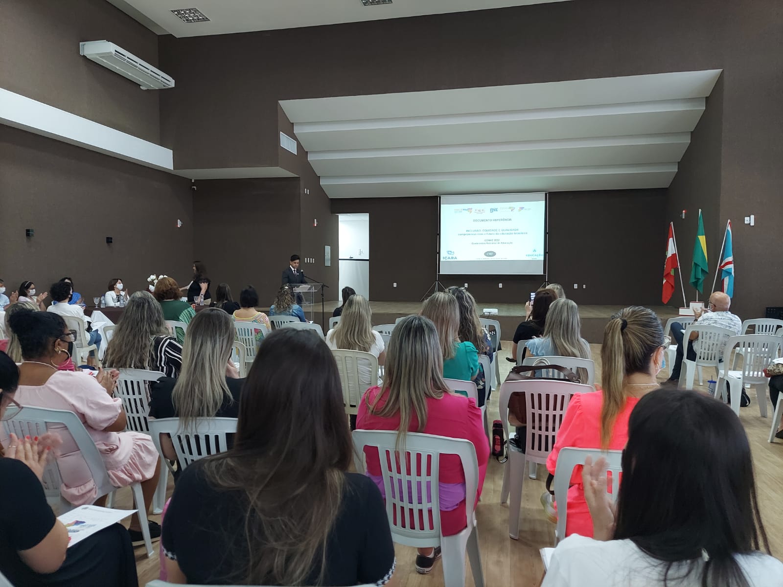Conae aponta mudan&ccedil;as para Plano Municipal de Educa&ccedil;&atilde;o 
