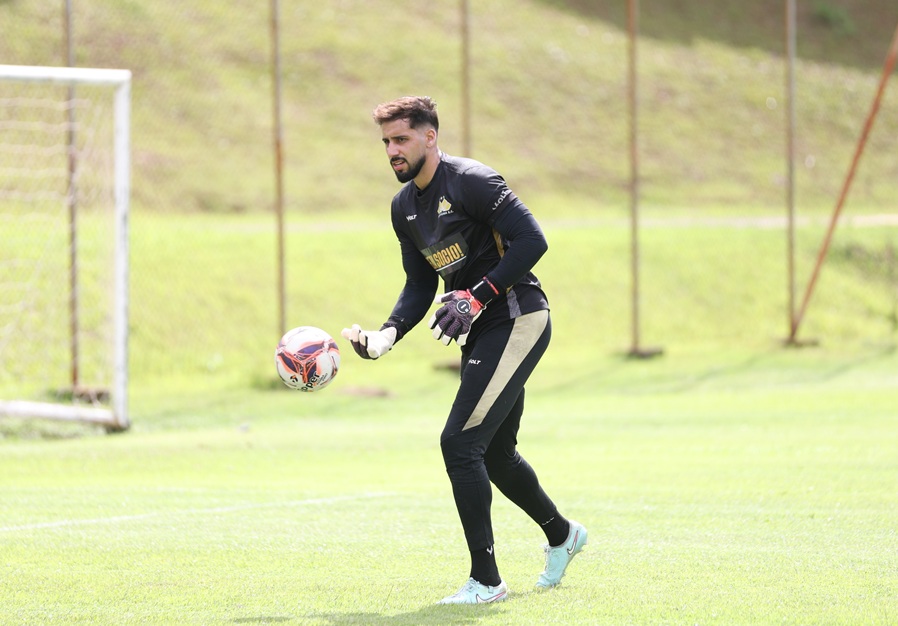 Crici&uacute;ma E.C. treina forte para enfrentar po Conc&oacute;rdia no HH