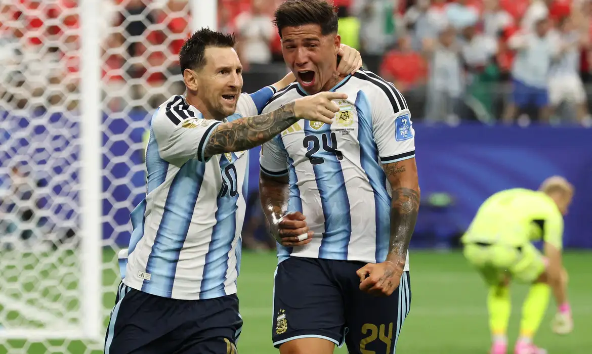 Argentino Liionel Messi se torna o maior artilheiro de todas as Copas