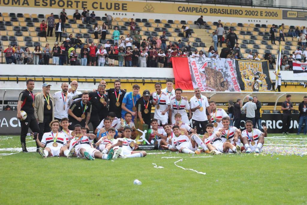S&atilde;o Paulo Futebol Clube &eacute; campe&atilde;o da Copa Crici&uacute;ma Sub-17