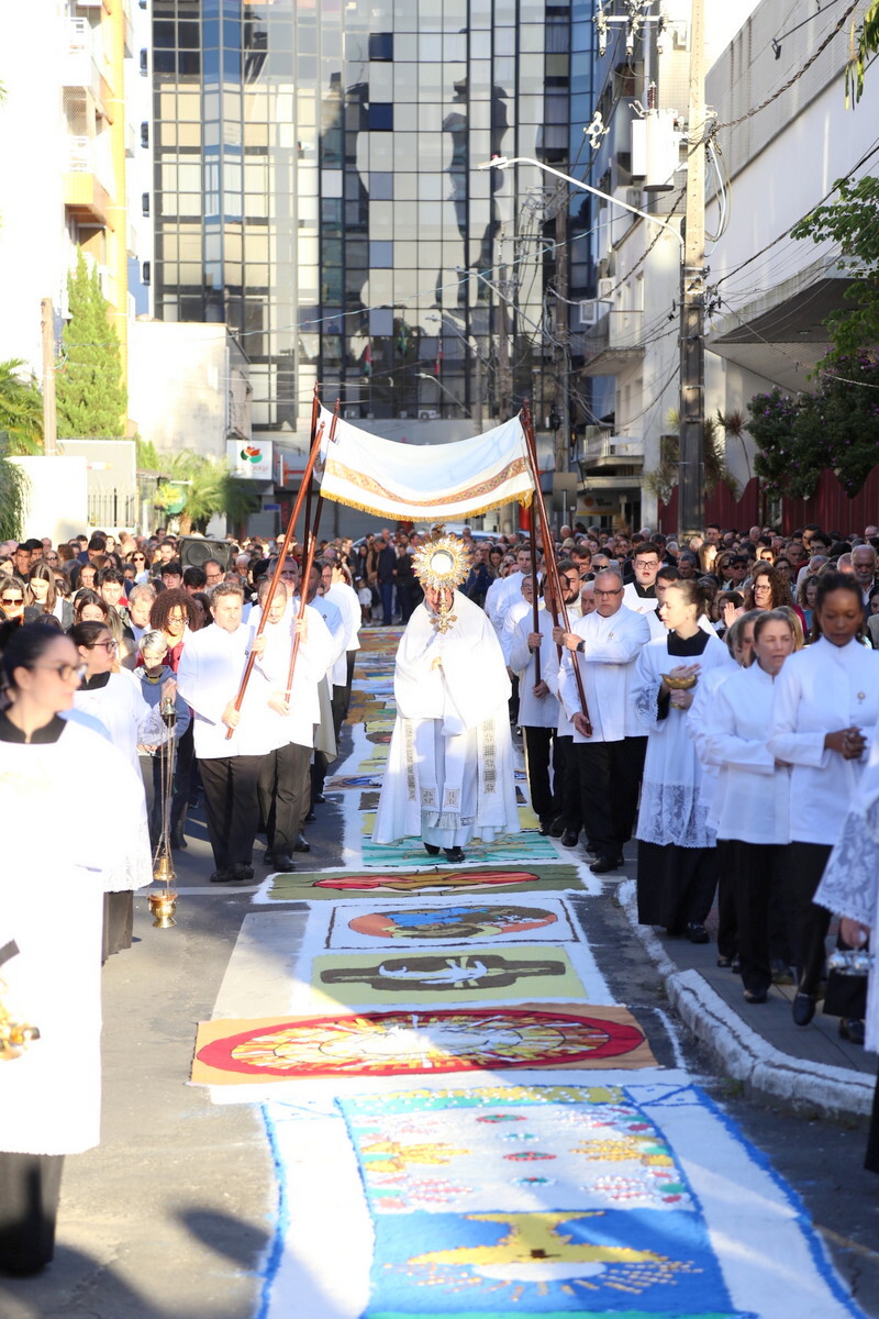Corpus Christi dever&aacute; reunir fi&eacute;is nas par&oacute;quias da Diocese S&atilde;o Jos&eacute;