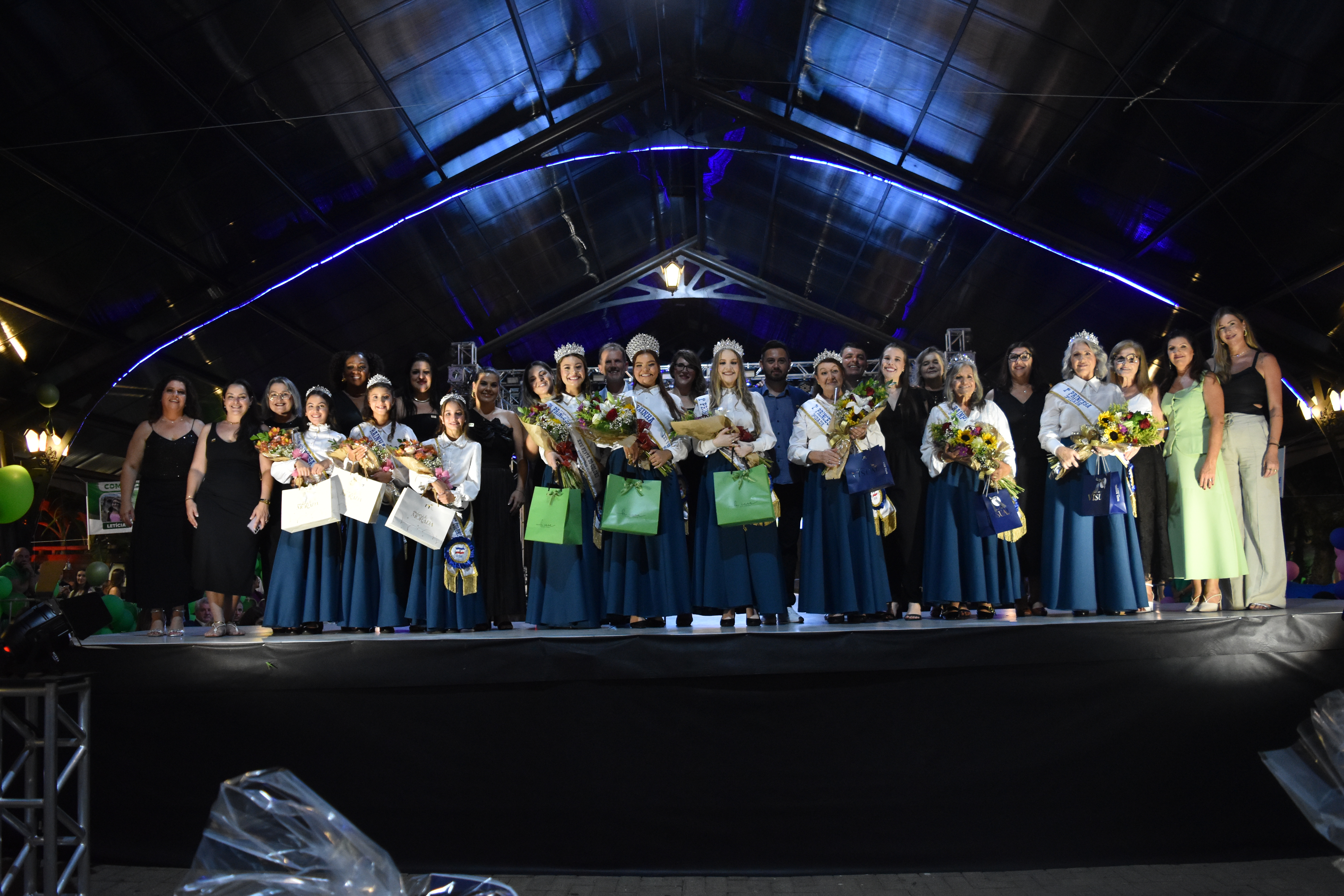 Munic&iacute;pio de Sider&oacute;polis (SC) conhece a realeza da 25&ordf; Festa do Colono