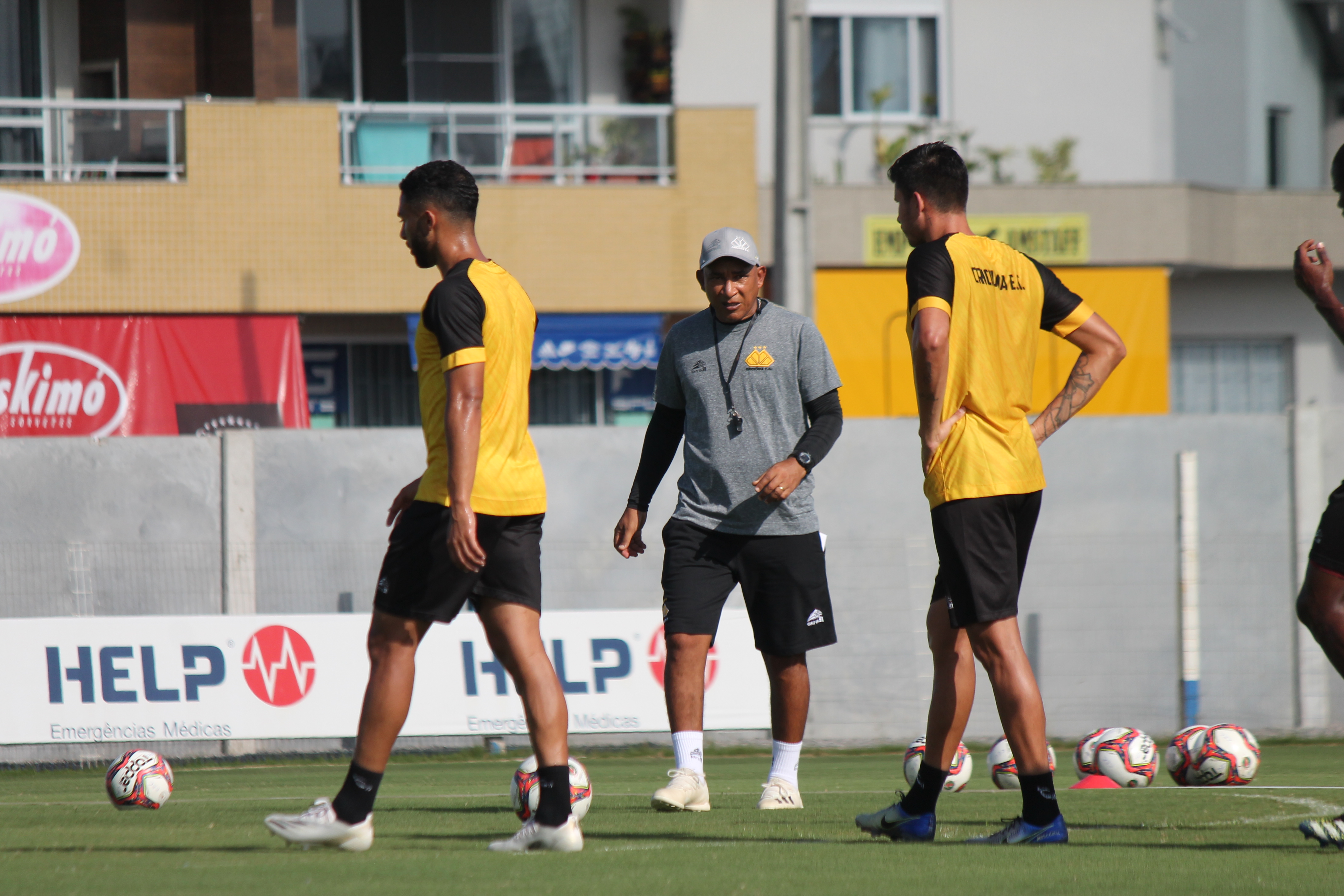 Crici&uacute;ma enfrenta o Figueirense no Orlando Scarpelli e s&oacute; a vit&oacute;ria interessa