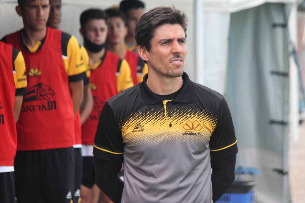 Amauri Barasuol &eacute; o novo t&eacute;cnico do Sub-20 do Crici&uacute;ma E.C.
