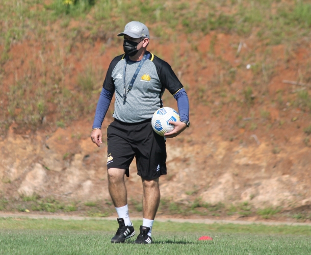 Tencati comanda trabalho t&eacute;cnico e t&aacute;tico com atletas do Tigre