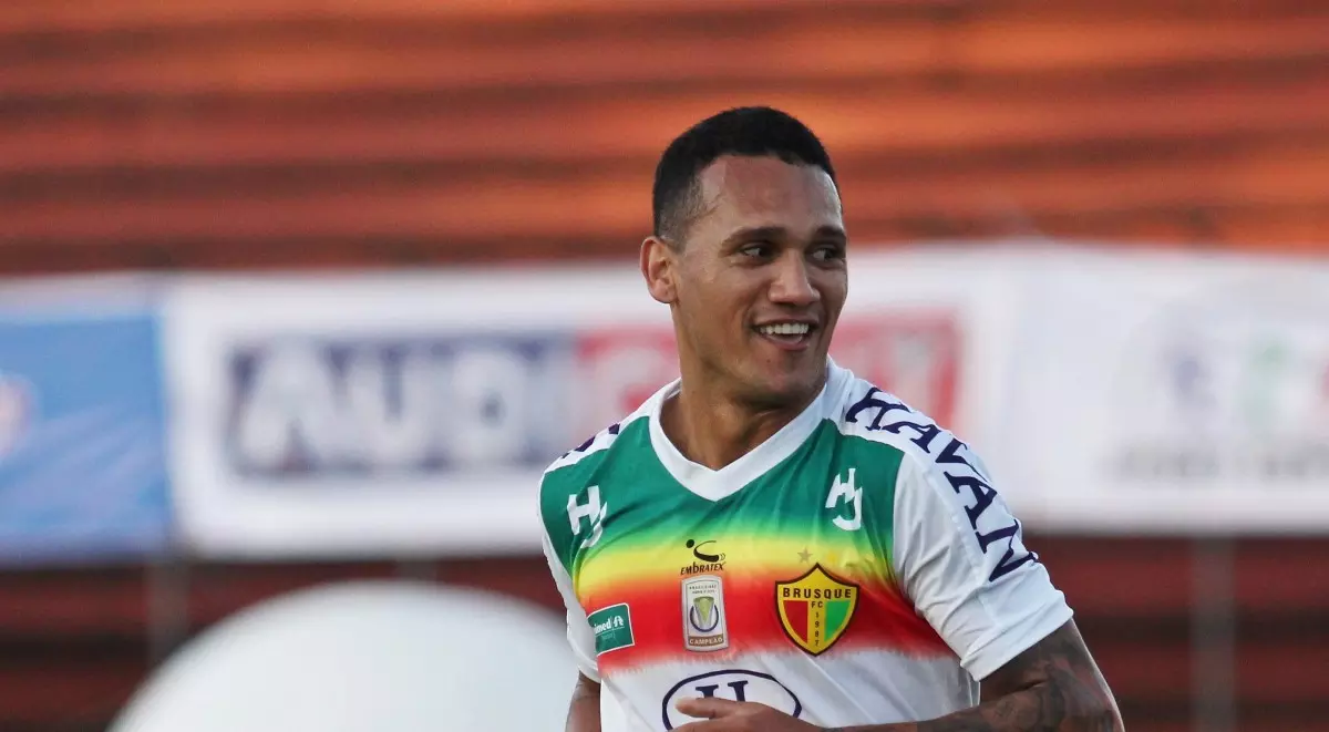 Crici&uacute;ma E.C. contrata Thiago Alagoano para a temporada 2022