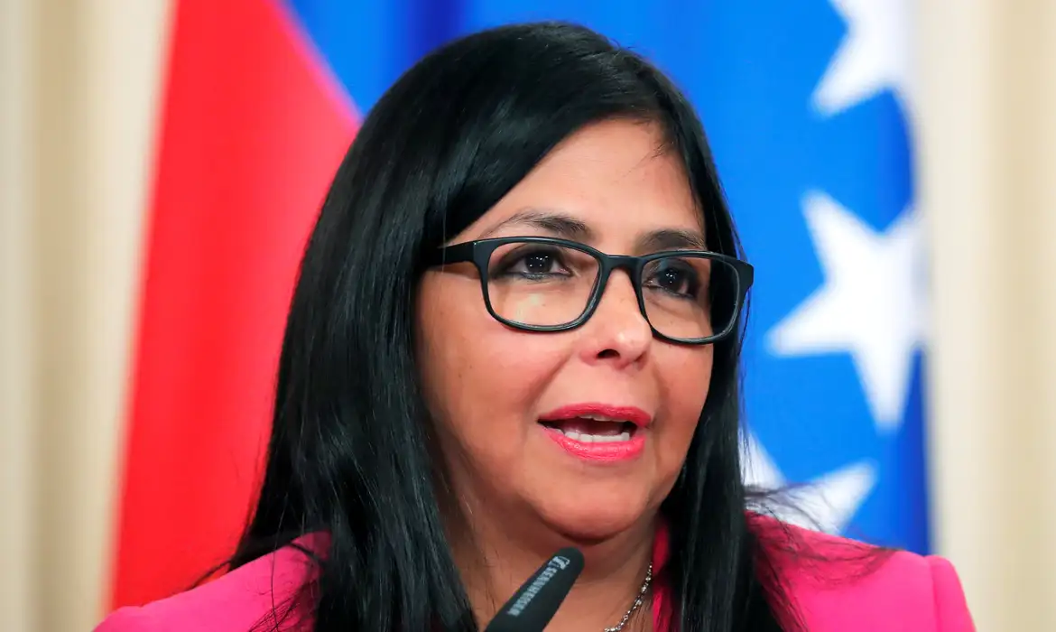 Delcy Rodr&iacute;guez toma posse como presidente interina da Venezuela