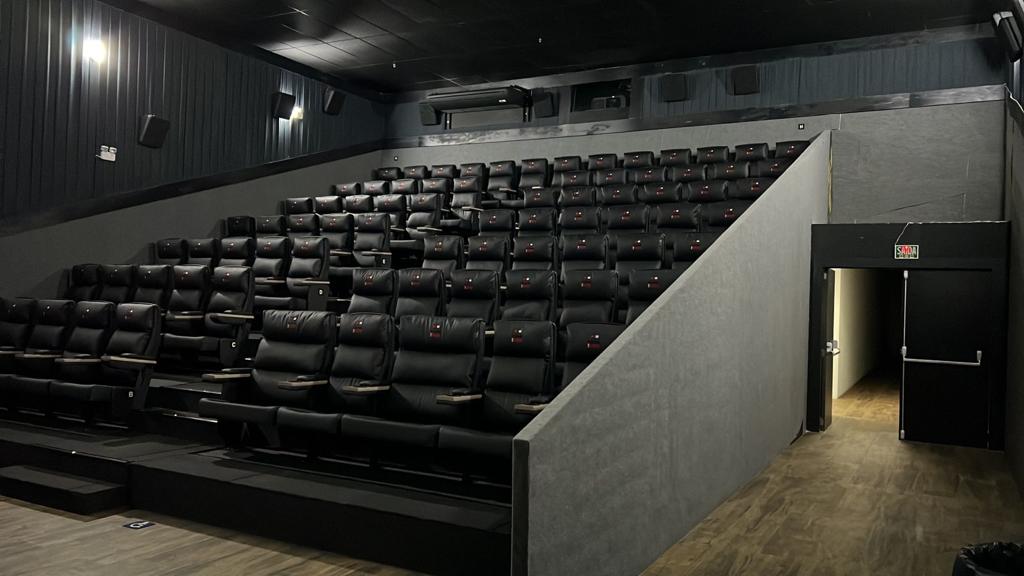 Cinema do Shopping Della reabre em outubro em Crici&uacute;ma