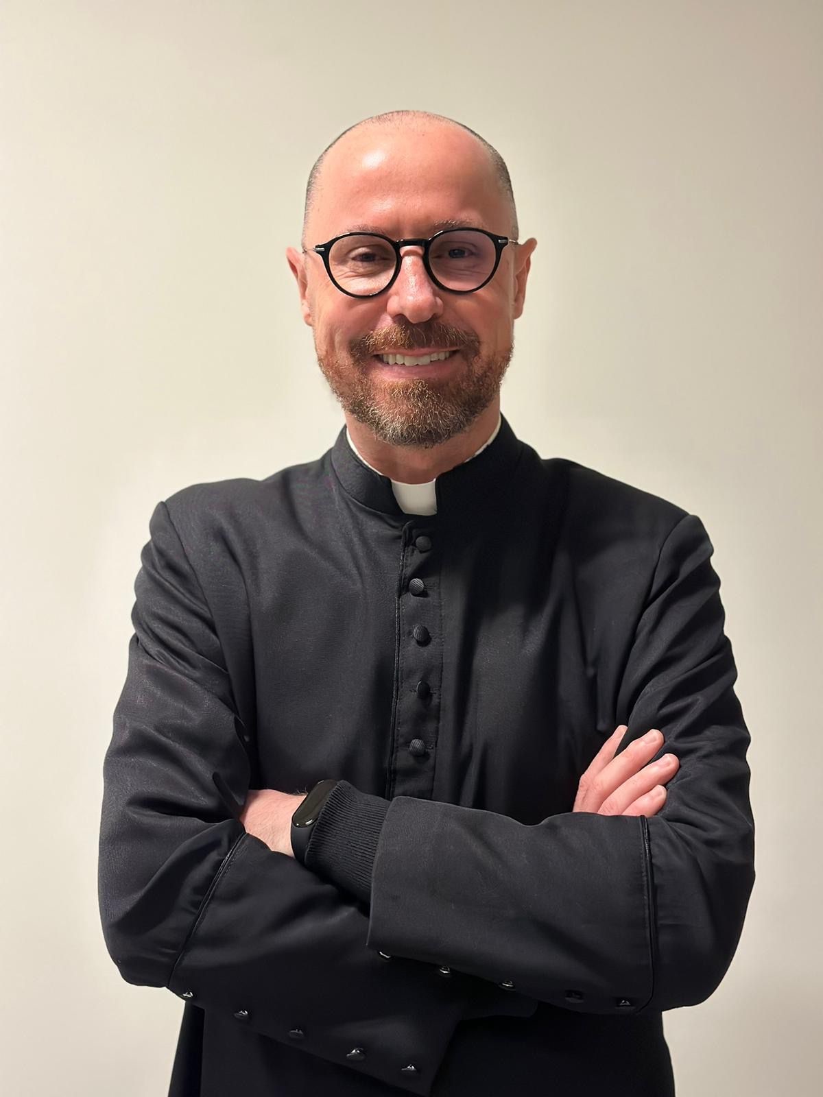 Bispo Don In&aacute;ciuo nomeia novo vig&aacute;rio auxiliar da Par&oacute;quia Sagrada Fam&iacute;lia