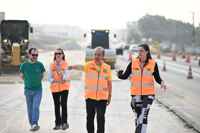 Governador Jorginho vistoria obras de duplica&ccedil;&atilde;o da Rodovia SC-445 em I&ccedil;ara (SC)