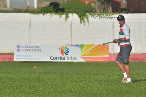 Esporte Clube Pr&oacute;spera intensifica treinamentos no Est&aacute;dio M&aacute;rio Balsini