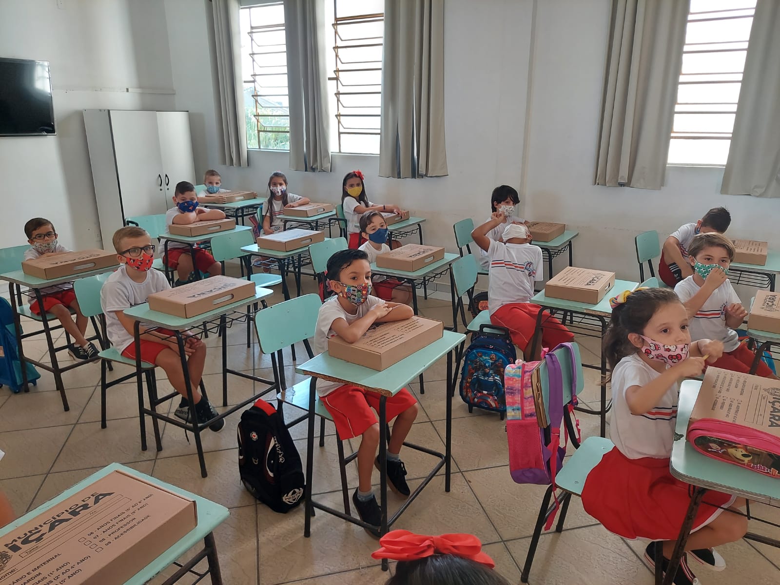 Ensino da l&iacute;ngua inglesa j&aacute; iniciou nas escolas da rede municipal de I&ccedil;ara