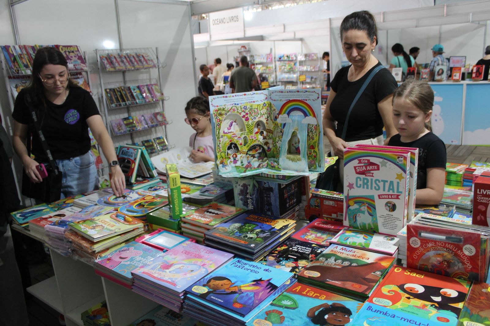 Feira do Livro abre edi&ccedil;&atilde;o hist&oacute;rica em celebra&ccedil;&atilde;o ao Centen&aacute;rio de Crici&uacute;ma (SC)