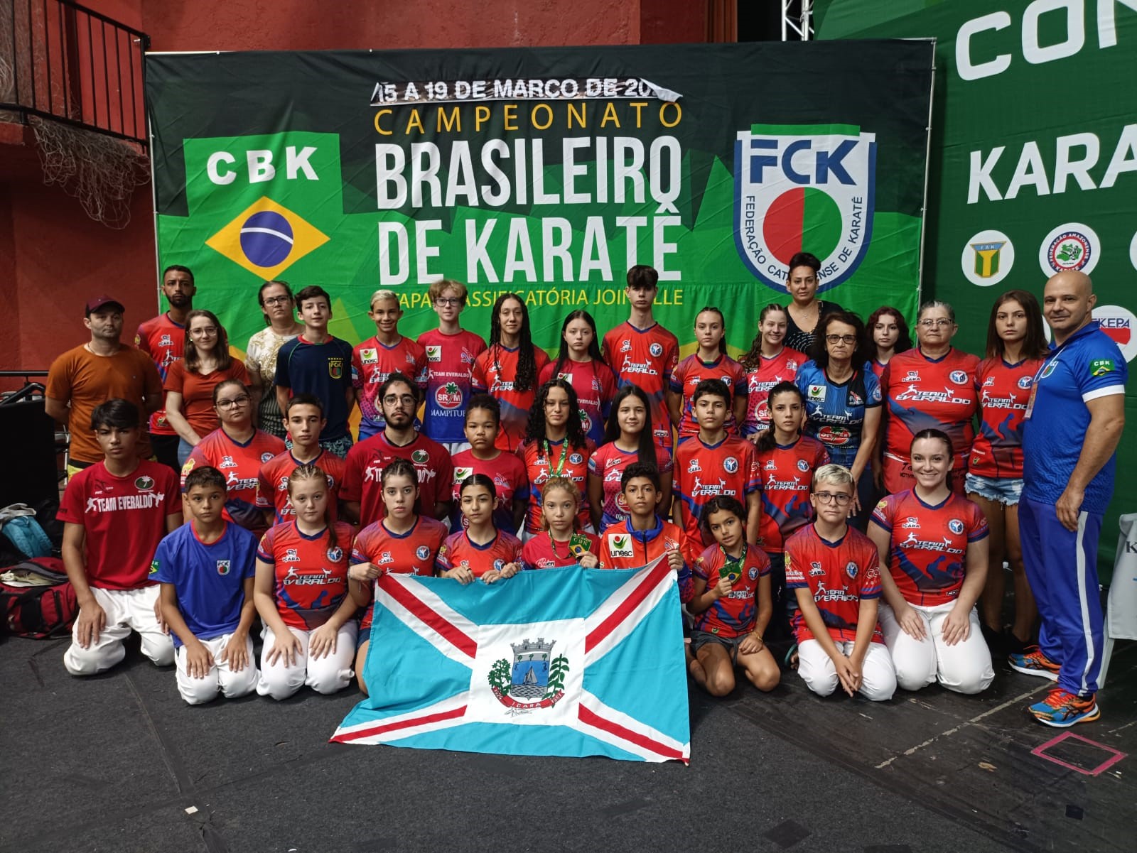 Equipe de I&ccedil;ara conquista 29 medalhas no Brasileiro de Karat&ecirc; em Joinville