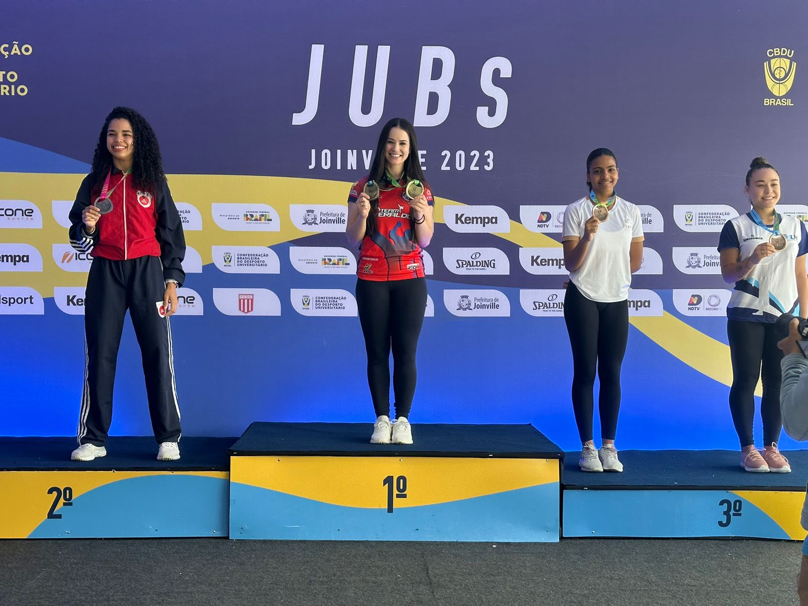 Karateca de I&ccedil;ara (SC) bate recordes nos Jogos Universit&aacute;rios Brasileiros